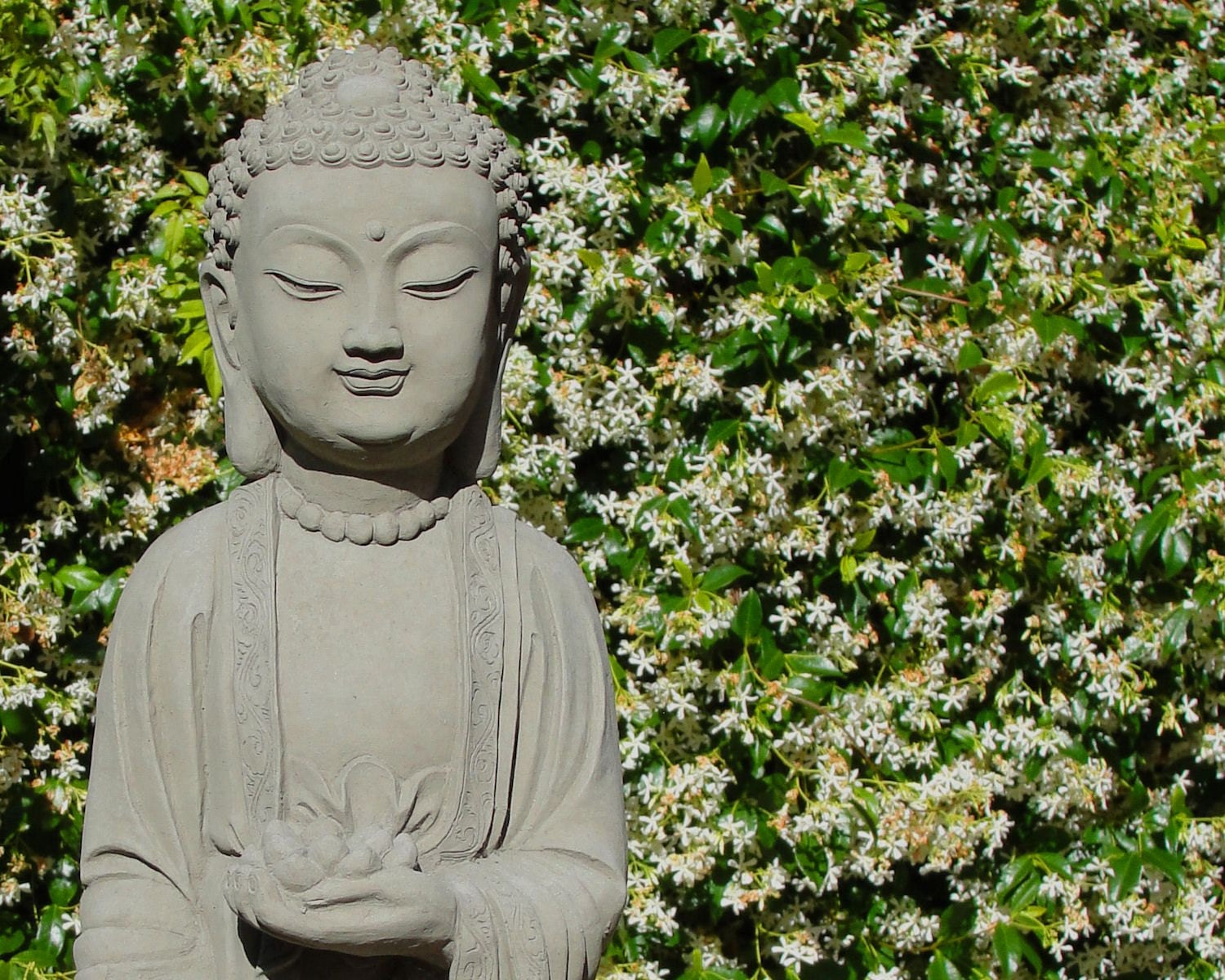 24" Tall SAKYAMUNI BUDDHA STATUE - Hand-Crafted Cast Stone Garden Art (a)