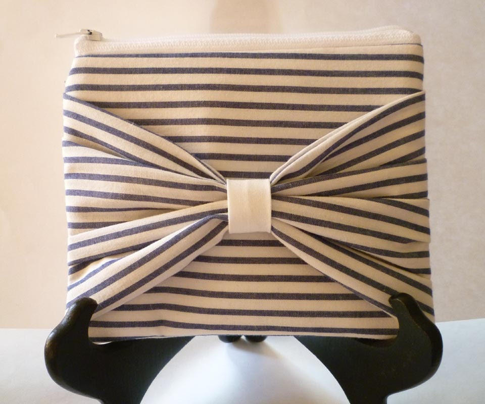 Stripped Bow Zippered Pouch/Clutch