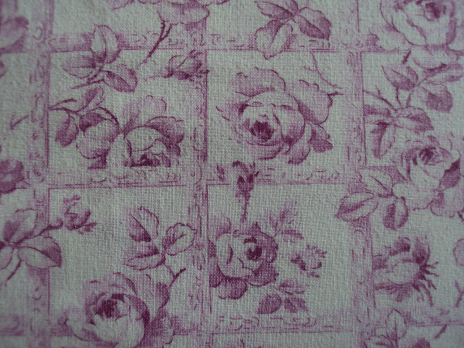 Beautiful Vintage French Cotton Fabric Fuschia Pink Roses Rosebuds Trellis Pillows Patchwork Quilting Lavender Bags Feedsack