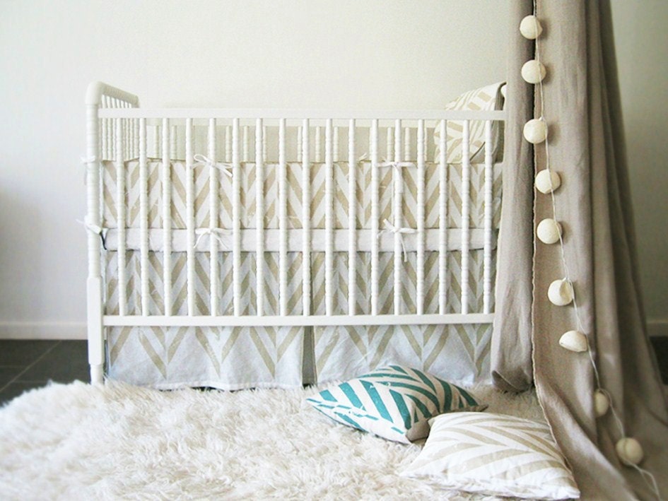 Custom Linen Baby bedding Crib Set with piping by Lovely Home Idea (bumper, skirt, fitted sheet, blanket, pillow) ZigZag collection.