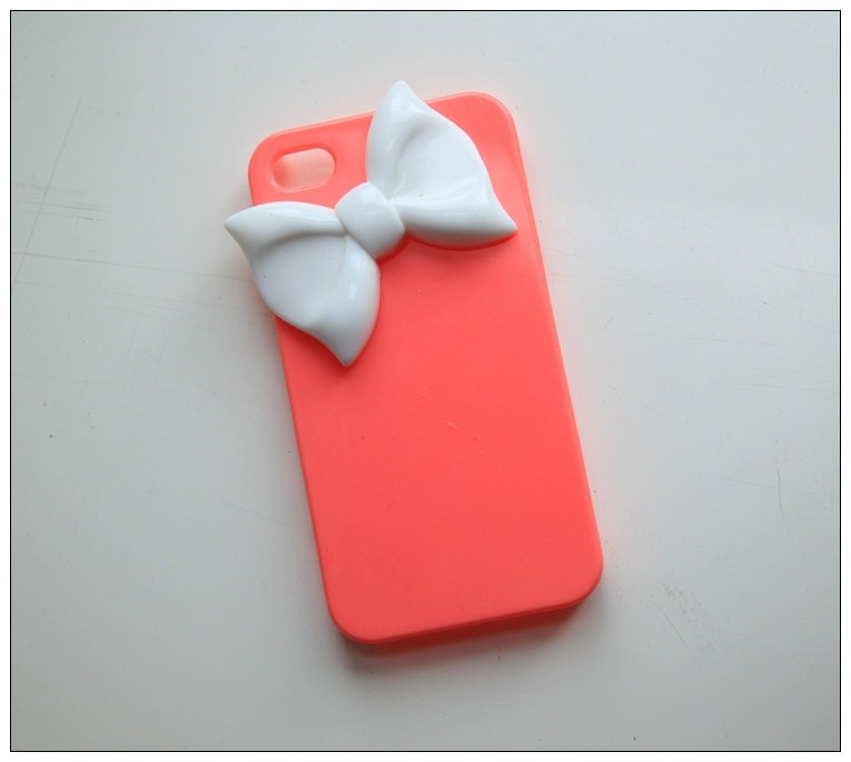 Bright Pink iPhone 5 case with white color bow