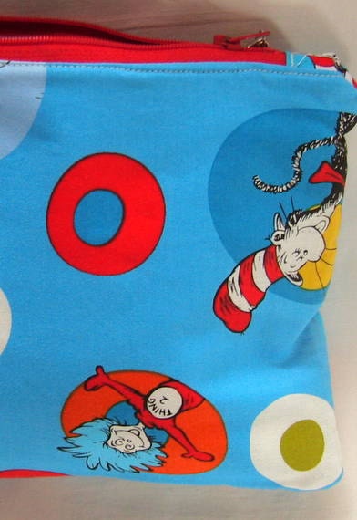 Cat In The Hat Zipper Pouch Case