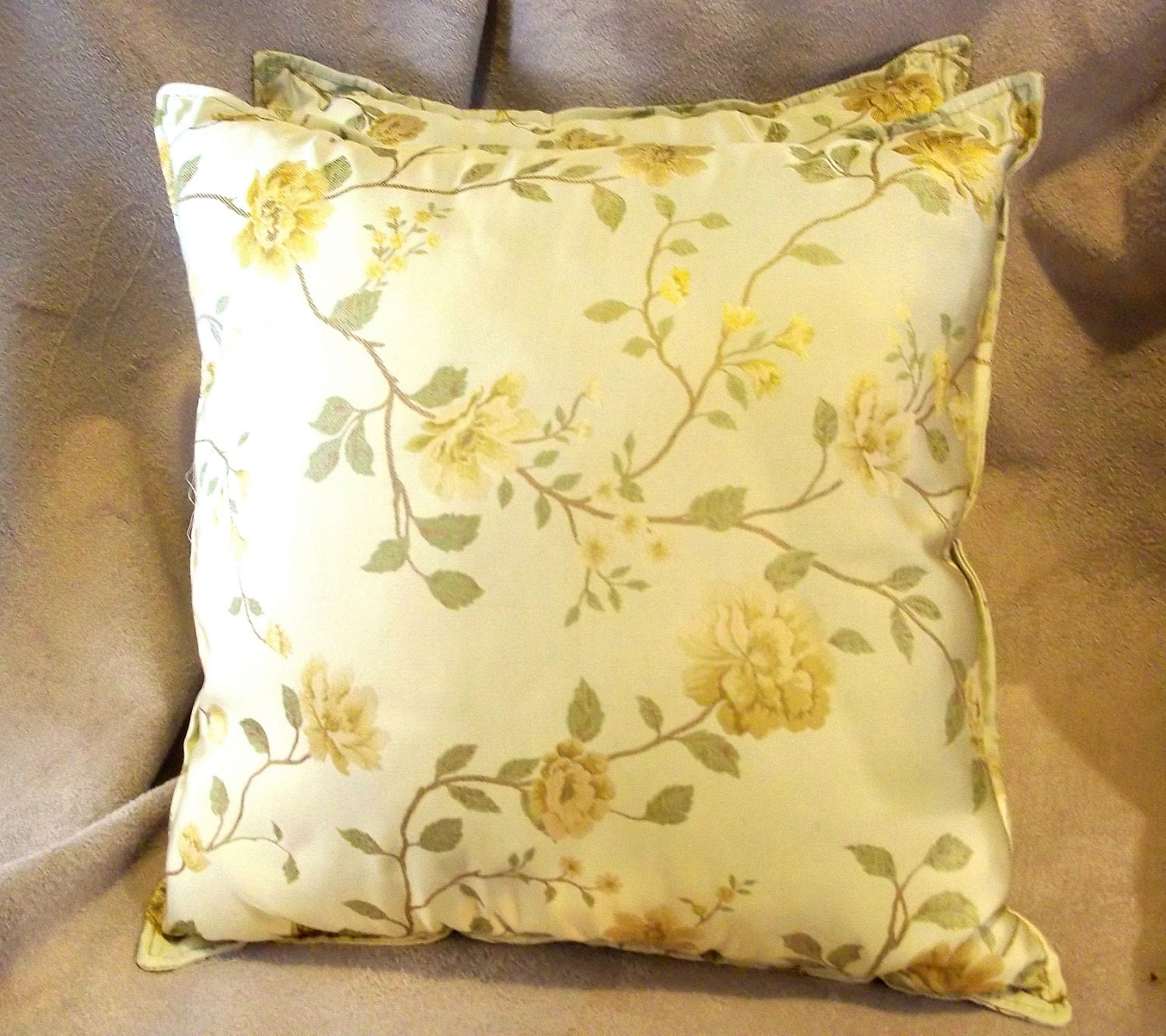 Throw pillows. Decorative throw pillows. Silk by BoutiqueNBeyond