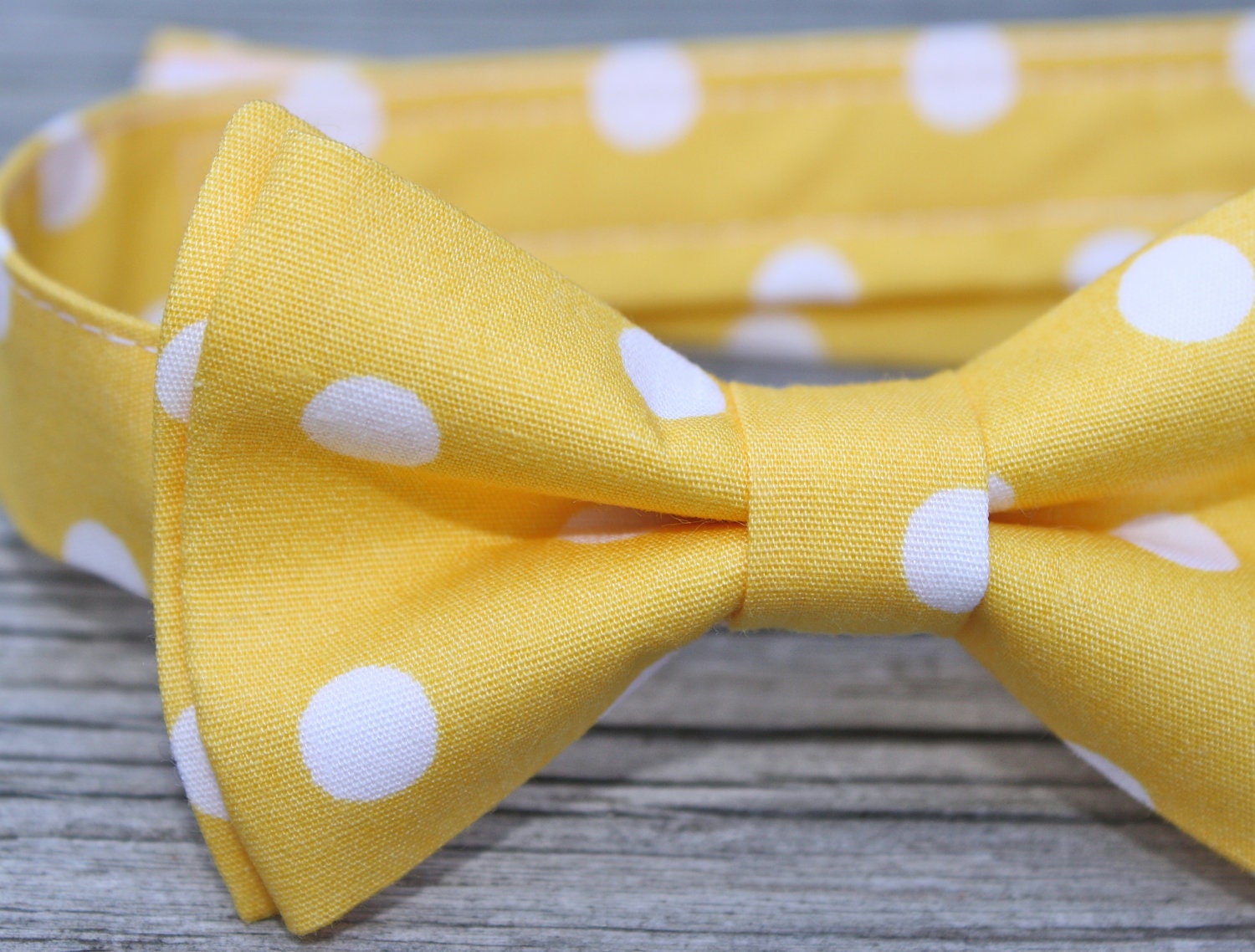 Yellow Bow Tie -- Yellow Bowtie -- Boys Bow Tie in Yellow and White Dot -- Yellow Dot Tie for Kids -- Yellow Tie for Men