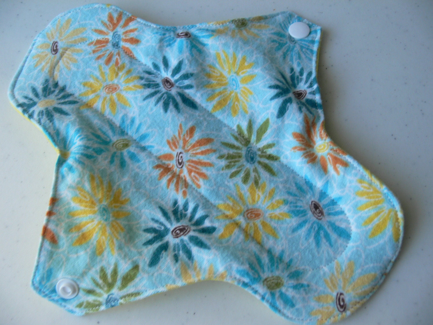 Regular Cloth Menstrual Pad blue daisy