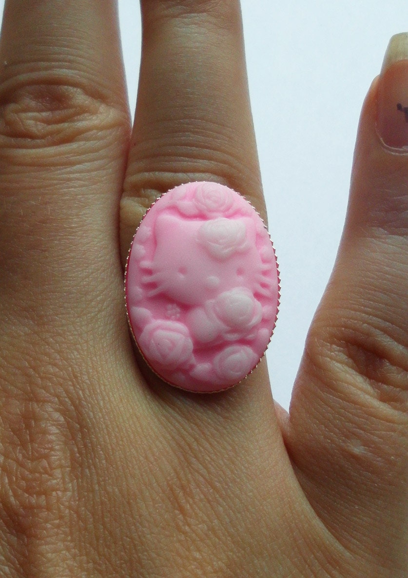 Pink Hello Kitty Cameo Ring