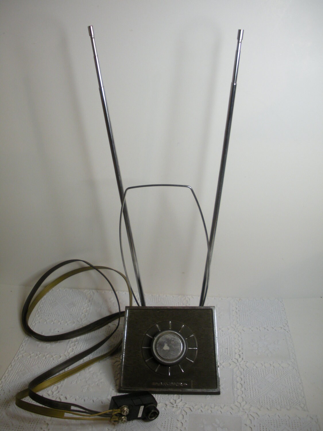 Vintage Archer TV Television Antenna Rabbit Ears by homeintheoaks
