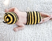 Bumblebee Hat and Diaper Cover Set Newborn Photo Prop