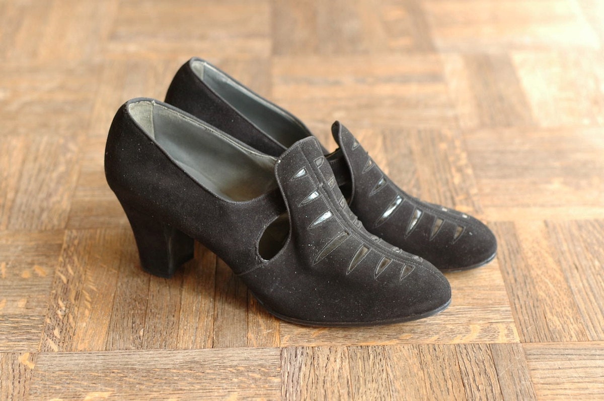 vintage NOS 1930s shoes / 30s black suede and leather heels / size 6
