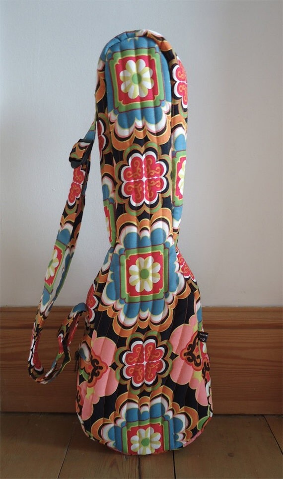 Quilted ukulele gig bag in bright Scandinavian floral fabric (soprano ... Quilted ukulele gig bag in bright Scandinavian floral fabric (soprano ...