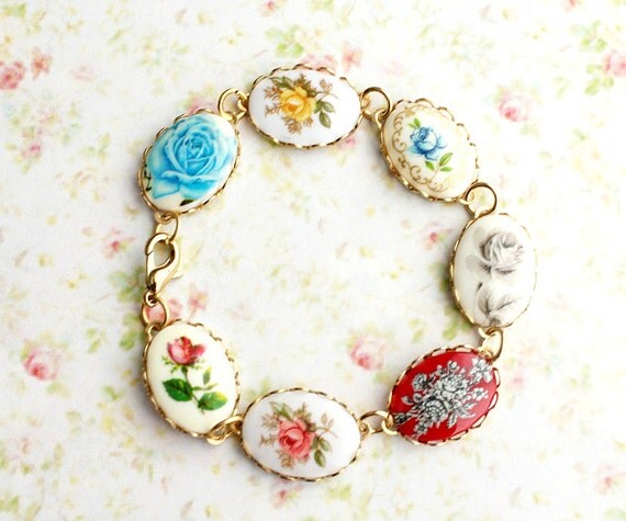 Vintage Rose Cameo Bracelet. Bohemian. Nostalgic. Whimsical. Autumn. Fall. Boho Chic. Fashion. Romance. Bridesmaids Bracelet. Cameo Jewelry