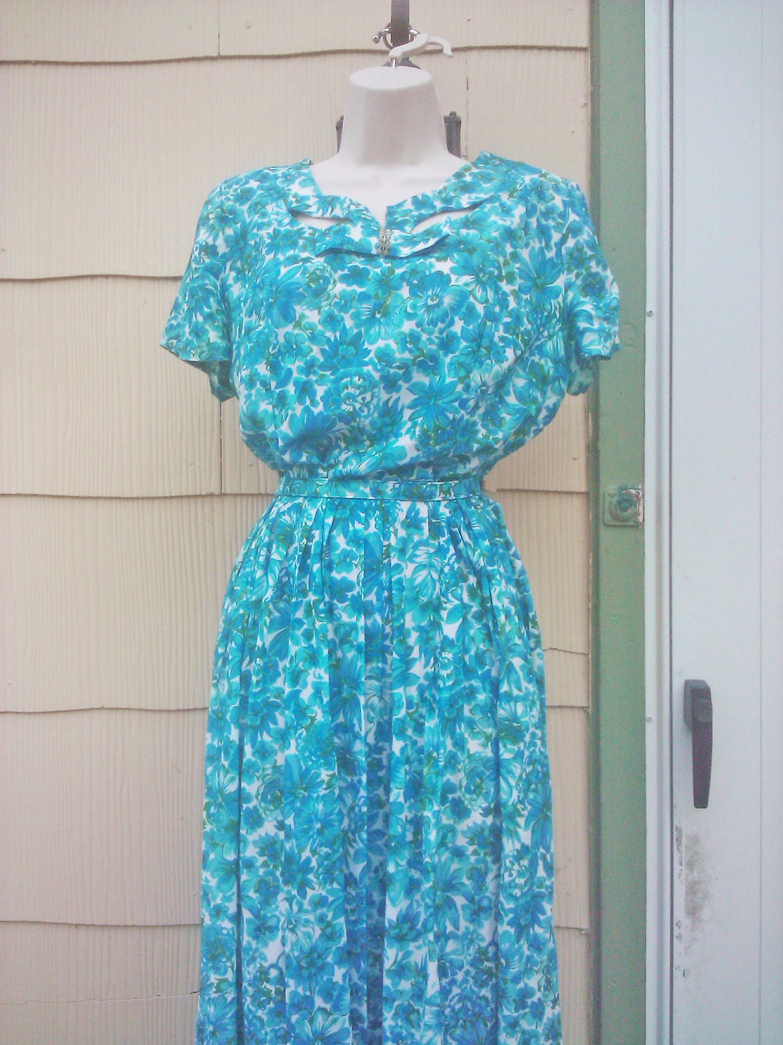 Vintage 1950s Blue Floral Dress/ Rhinestones/ Rockabilly/ VLV/ Large