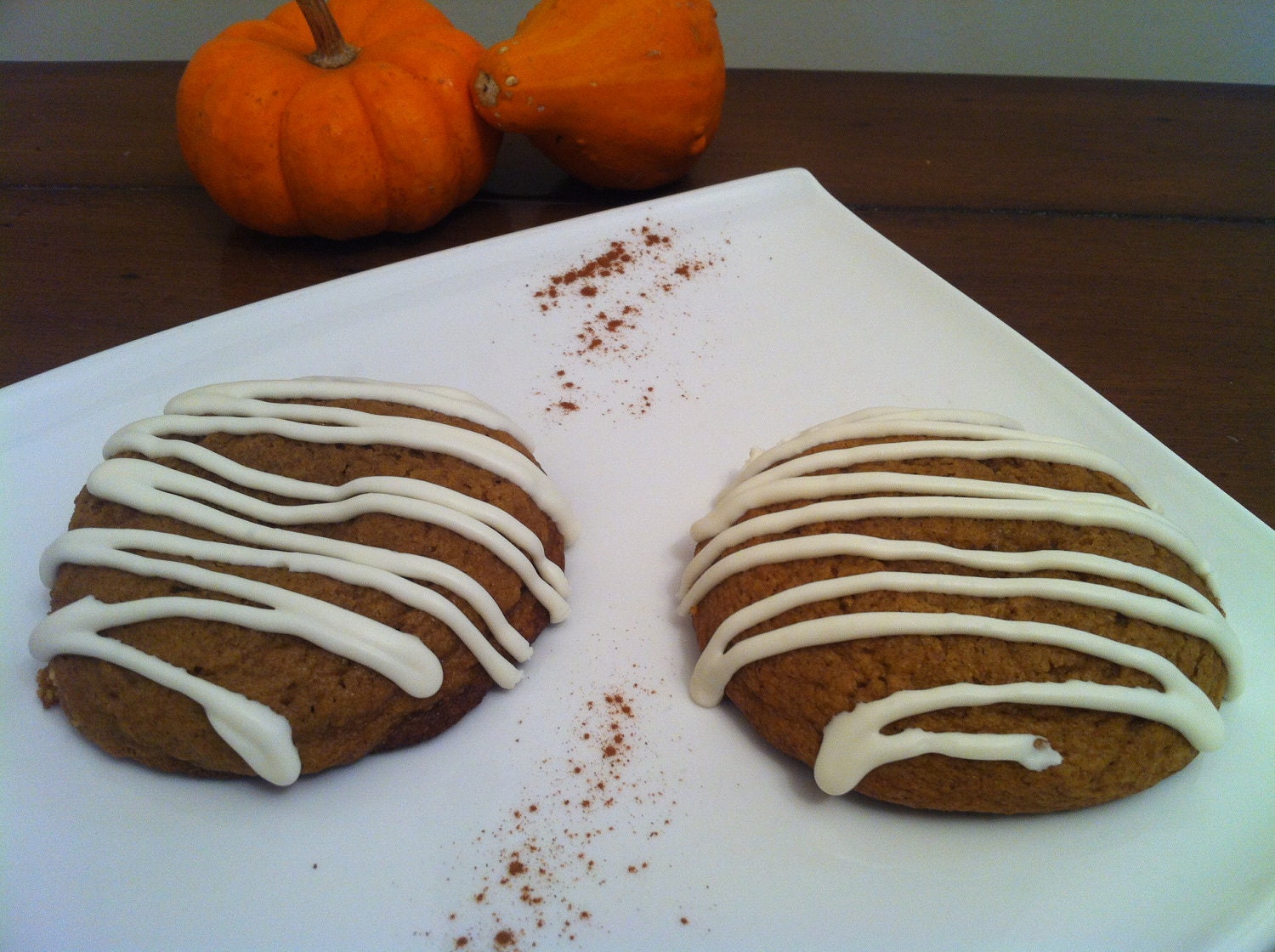 cookie-pumpkin patch cookie-pumpkin and cinnamon with cream cheese frosting, 1 dozen
