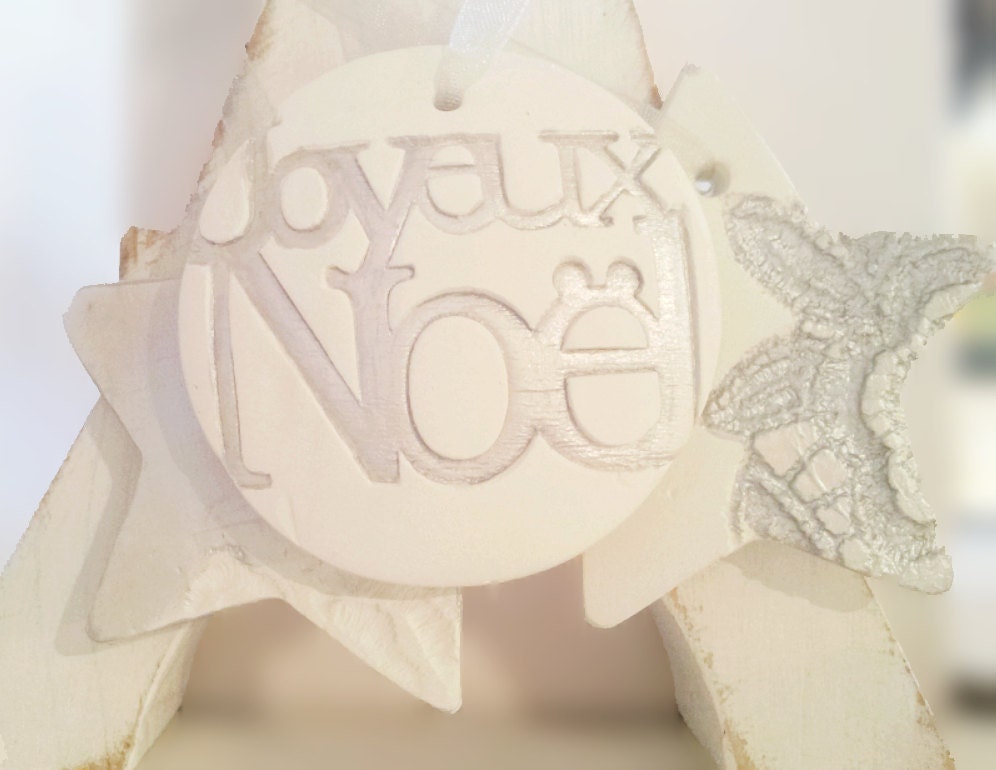 Christmas Lace ornaments. Stars and round 'Joyeux Noel' - ready to ship.