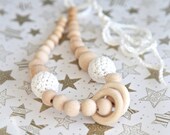 White simple nursing rings necklace. Girls crochet necklace. Mammy and baby teething necklace.