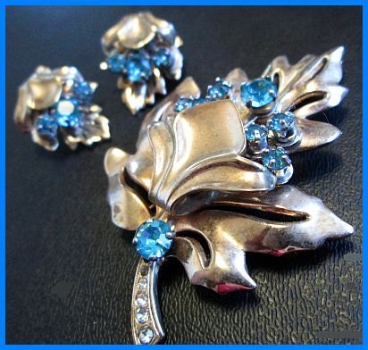 Vintage BARCLAY Brooch Earring Set 1940s Floral Leaf Design Aqua Blue Rhinestones EX