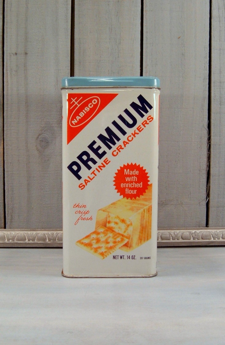 1969 Nabisco Cracker Tin, Premium Cracker Tin, Vintage Cracker Tin, Kitchen Canister, Home Decor