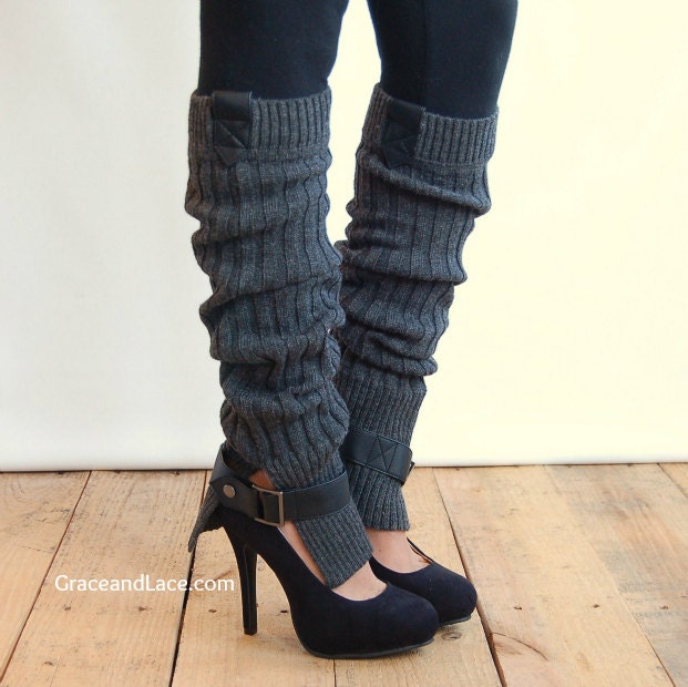The Britain Buckle Leg warmer - Charcoal Grey Ribbed legwarmer with black tabs and buckle - boot socks (item no. 4-4)