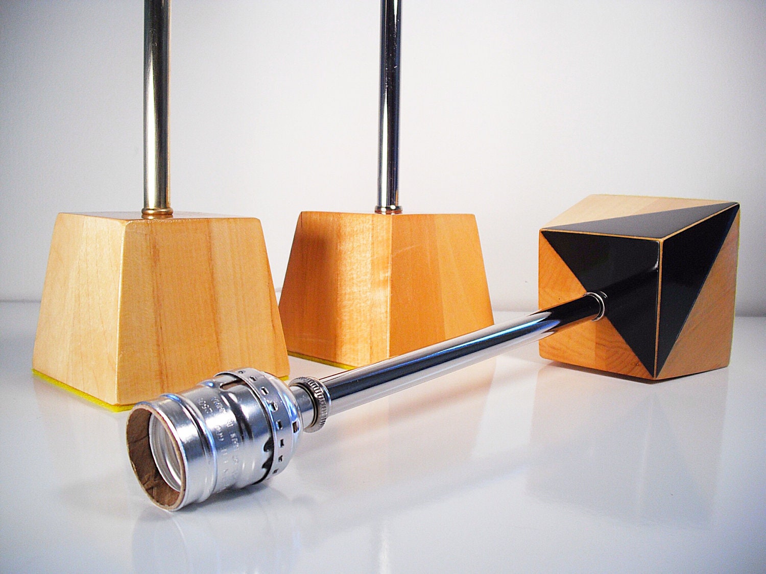 The Simple Lamp with Black Geometric Base