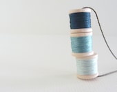 Ombre necklace Colour block. Gradient jewelry. Mini wood spools jewelry. Fade blues: navy, aquamarine, sky blue. Colorful jewelry