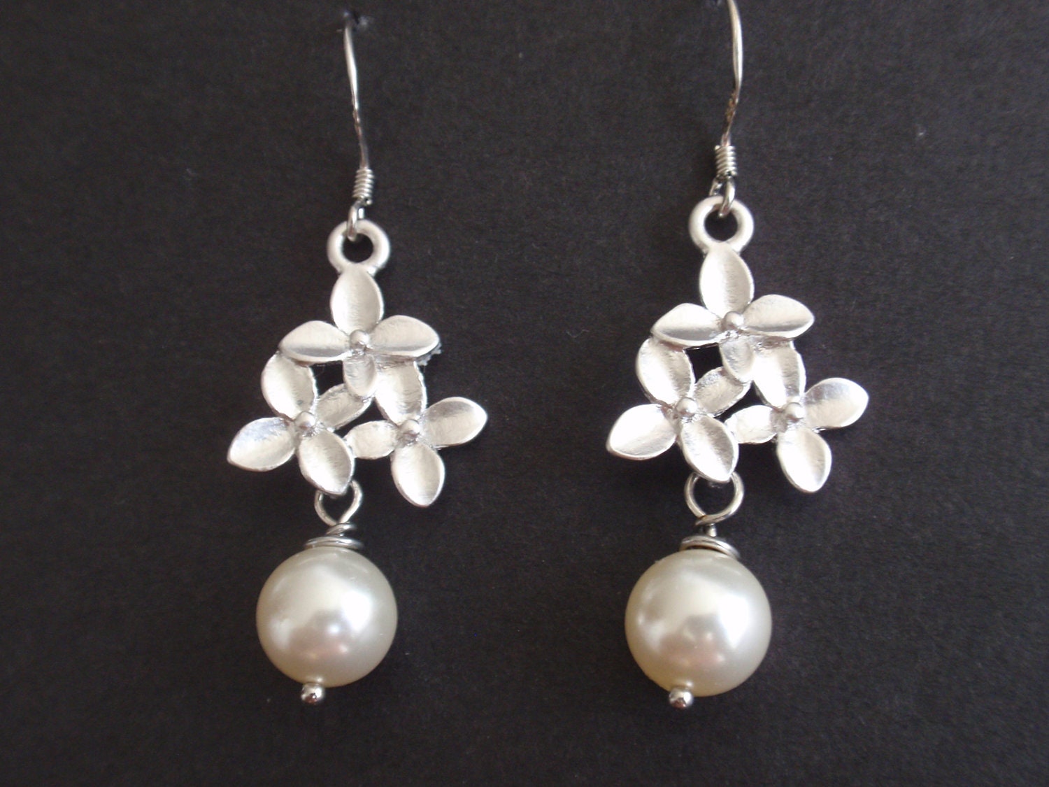 Three flower and Pearl Sterling Silver Earrings - bridesmaid gifts,elegant  Wedding jewelry