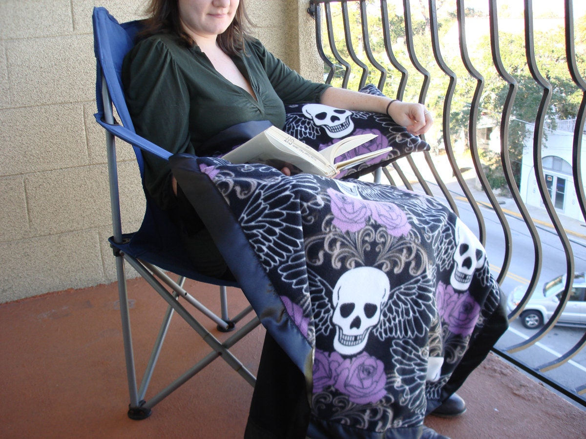 Items similar to Tattoo Art Blanket/Throw and Pillow Set with Skulls