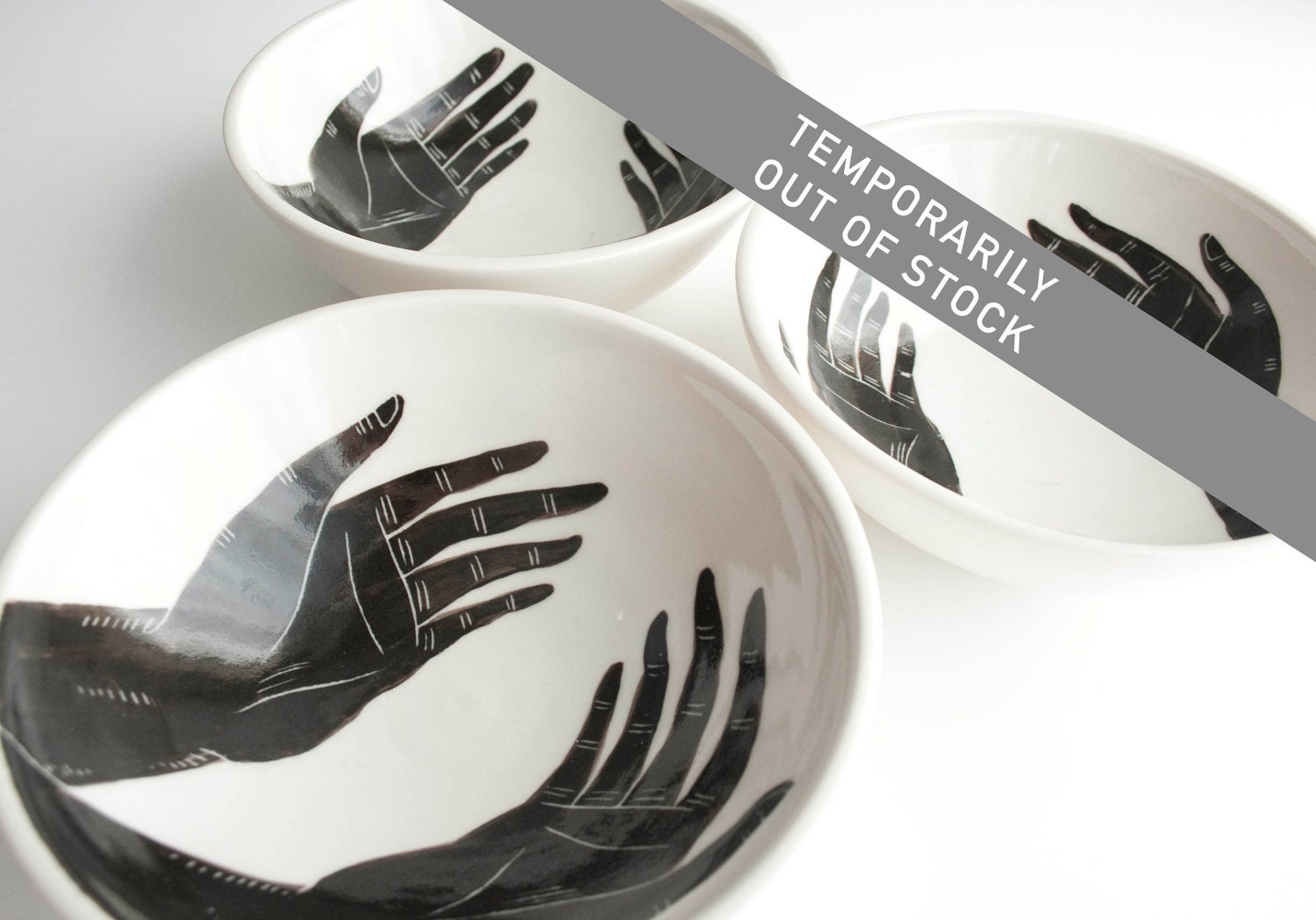 Grasp (Porcelain Bowls) set of 3