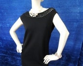 Vintage Italian 1960s Wiggle Dress/ Vintage Smooth Wool/ Crocheted Lace Neckline/ LBD/Womens