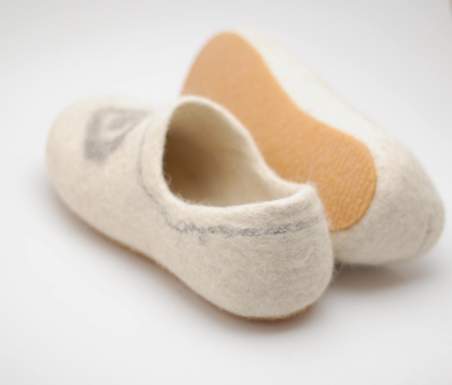 Natural rubber soles handmade for my felted clogs - beige brown black
