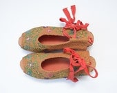 Vintage espadrilles floral wedge sandals / peep toe / strap / rope