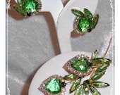 Juliana Brooch  Earring Demi  Vintage Green Sweetheart D&E  952a-110810045