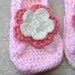 pink and white crocheted baby sandals- baby girl accessories- flower sandals