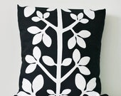 ON SALE Pillow cover - scandinavian style -  18x18. black and white floral print