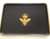 L gold queen bee black serving tray
