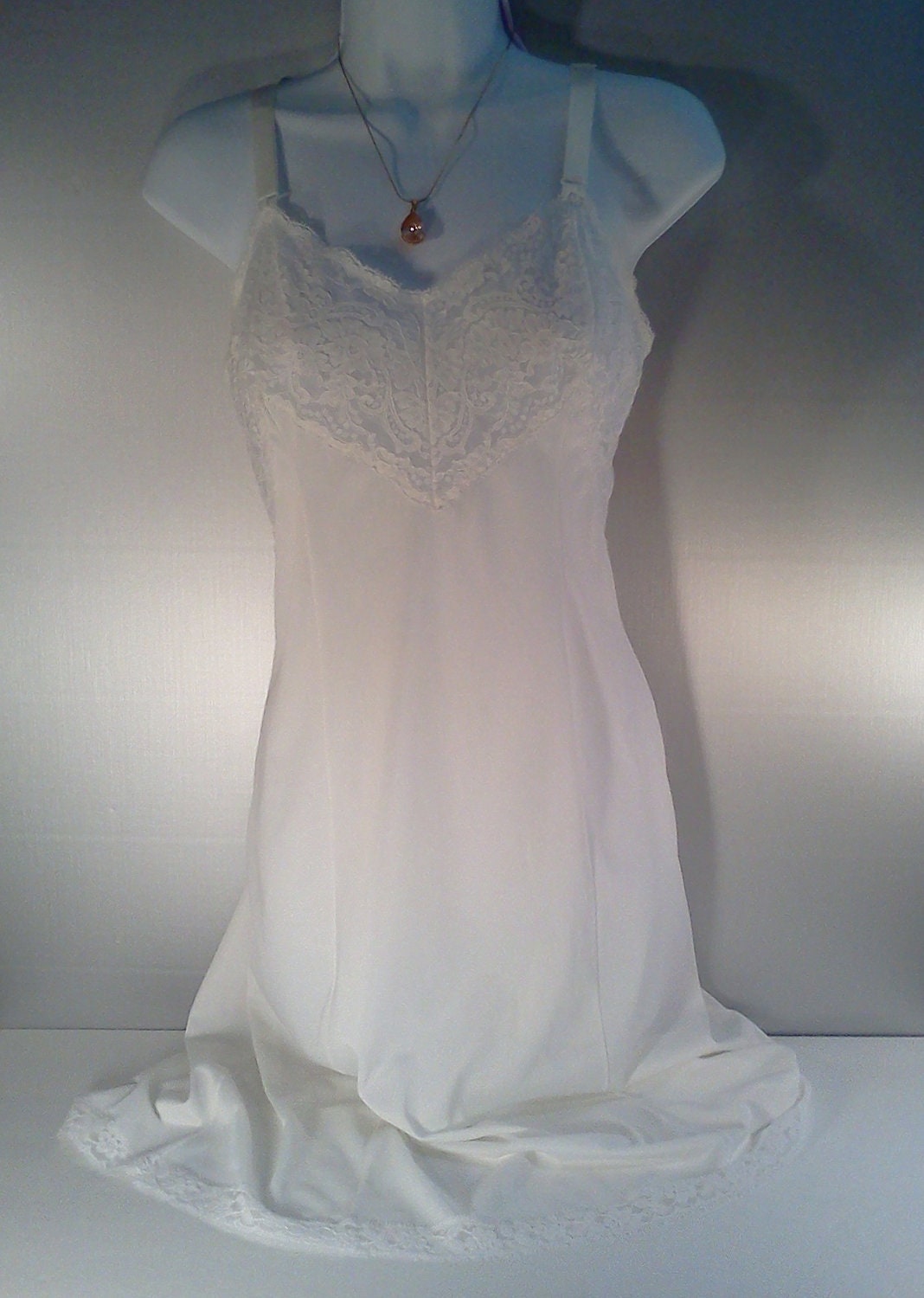 Vintage Full Slip White Lingerie Size 38 Large 1960-70's Wonder Maid Mad Men Sexy