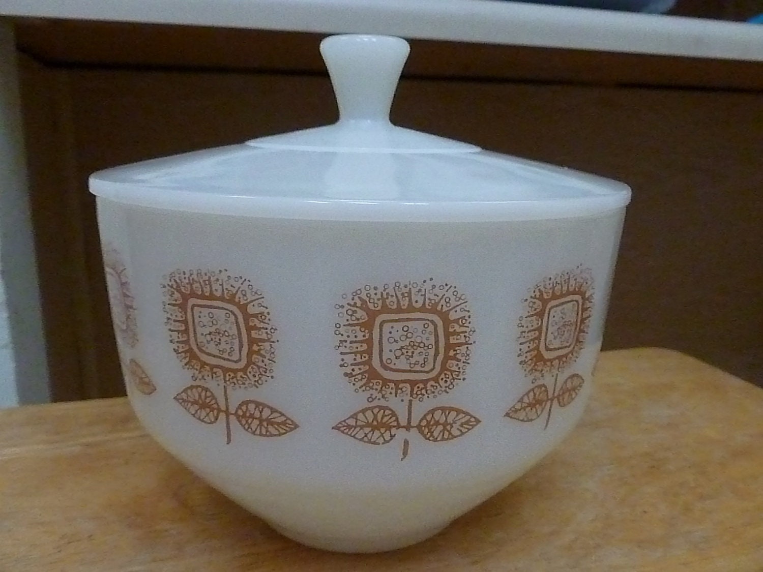 Vintage Federal Milk Glass Sunflowers pattern by TheFurKidsStore