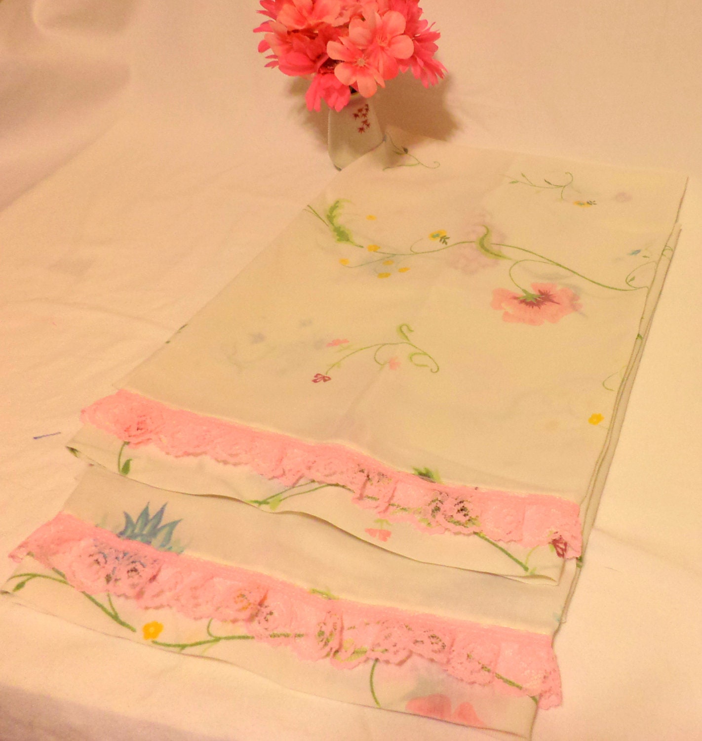 Handmade  floral Vintage Linen Floral  Decorative Guest  hand Towels.