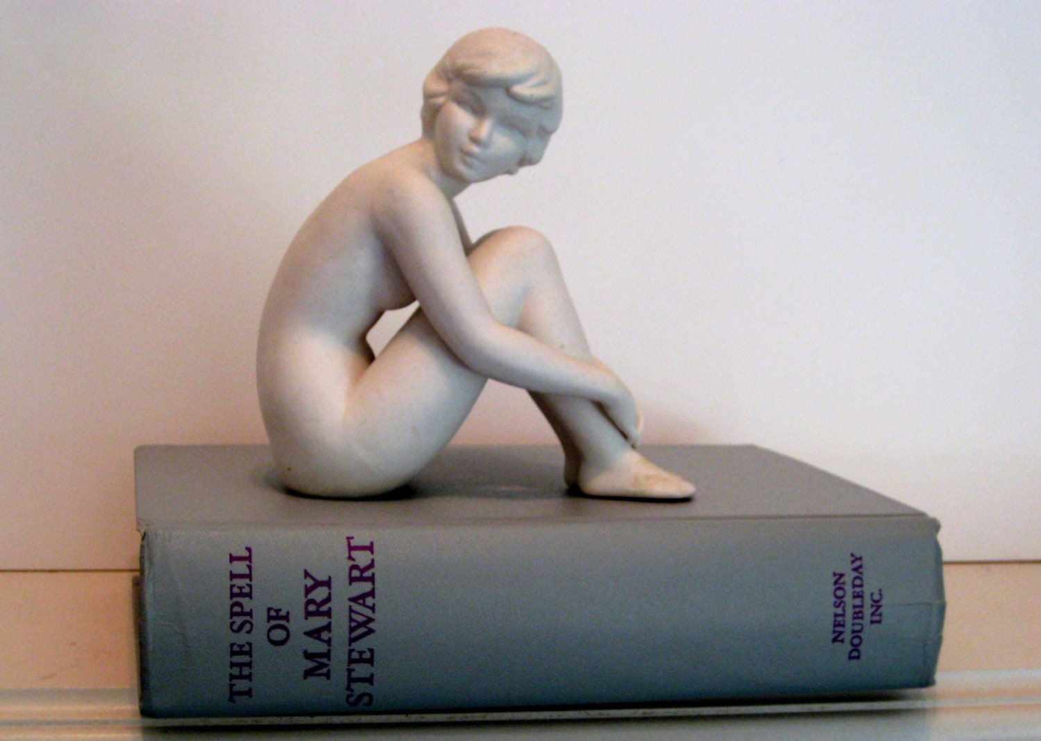 Vintage book, The Spell of Mary Stewart , Three complete Novels, Ivy Tree, This Rough Magic, Wildfire at Midnight, 1968