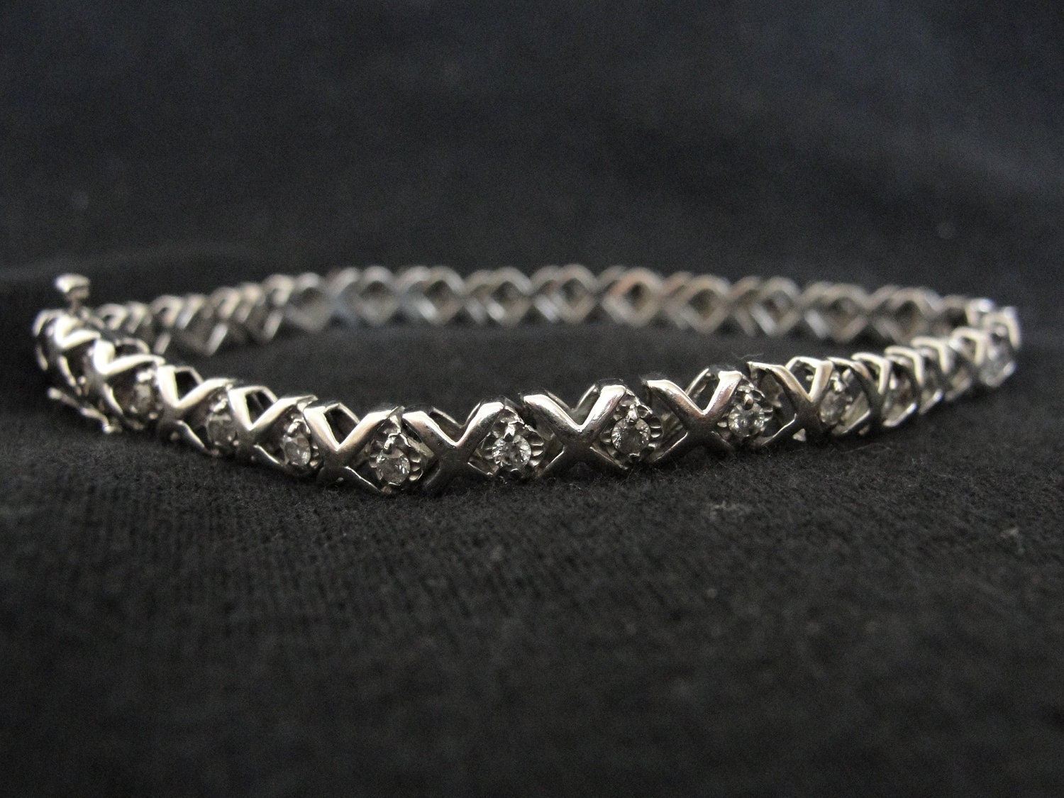 Vintage 7" Diamond 10k White Gold Tennis Bracelet