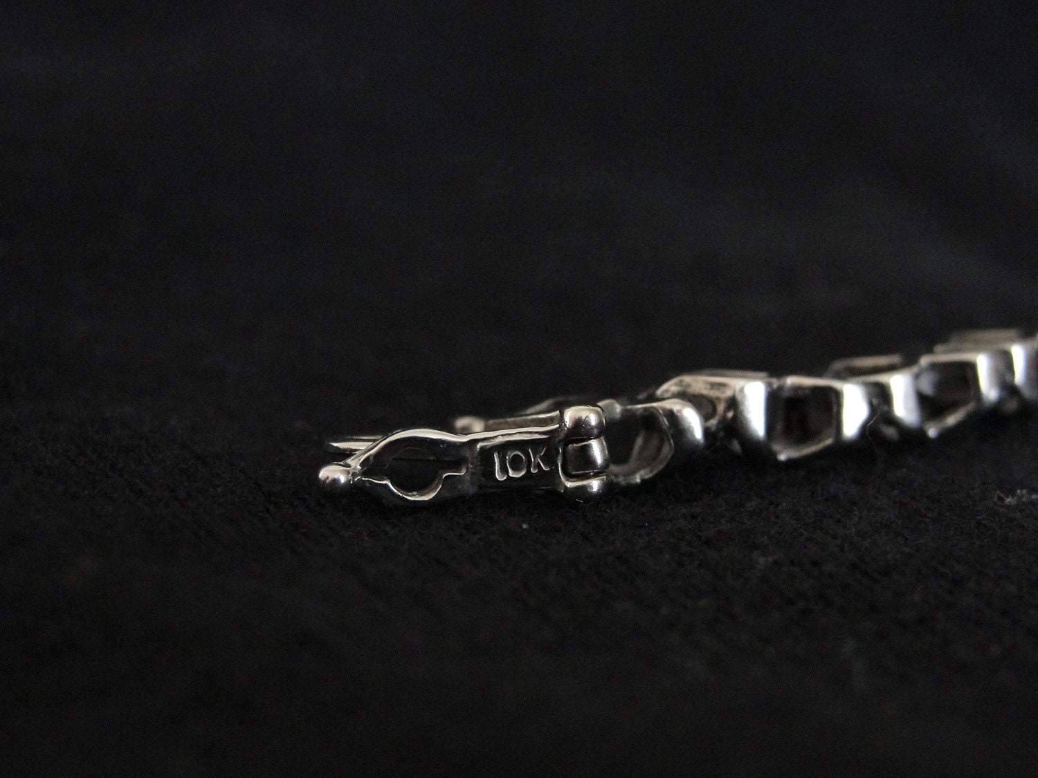 Vintage 7" Diamond 10k White Gold Tennis Bracelet
