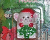 Vintage Avon Christmas Pin Surprise Mouse 1981 New Old Stock