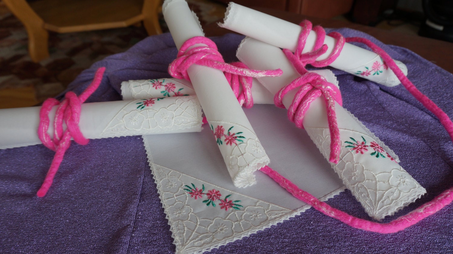 Napkin with ring, set of 6: cloth felted table doily dining set centerpiece placemat serviette bracelet necklace vintage white pink handmade