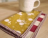 Cloth Napkins in Red, White & Gold - Tea or Cocktail Size