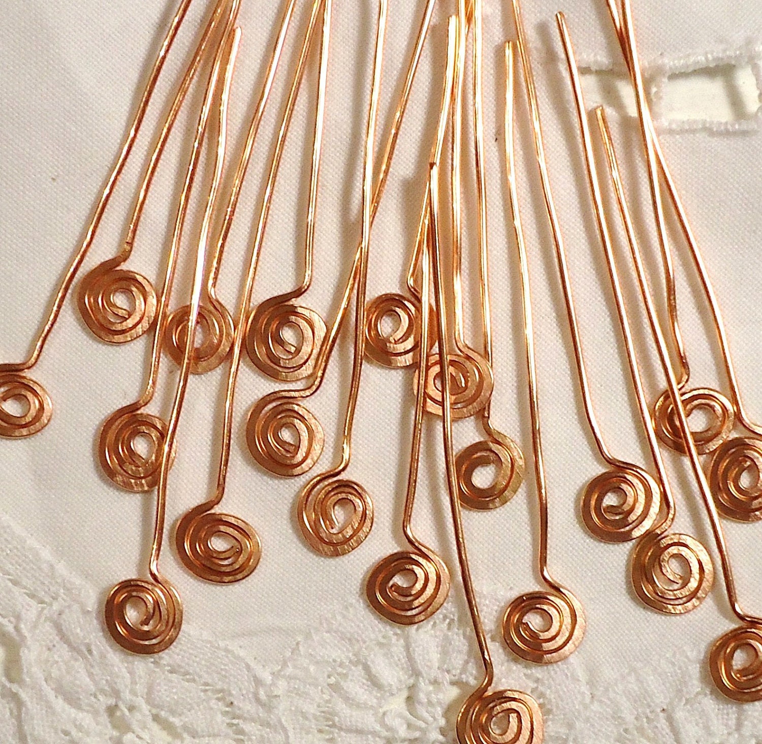 20      2" Tightly Wound Copper Headpins