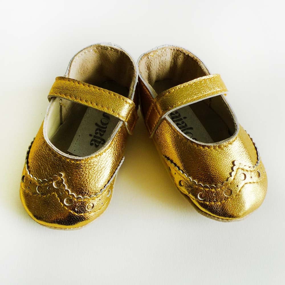 Gold baby girl brogued leather dress crib shoes Mary Janes