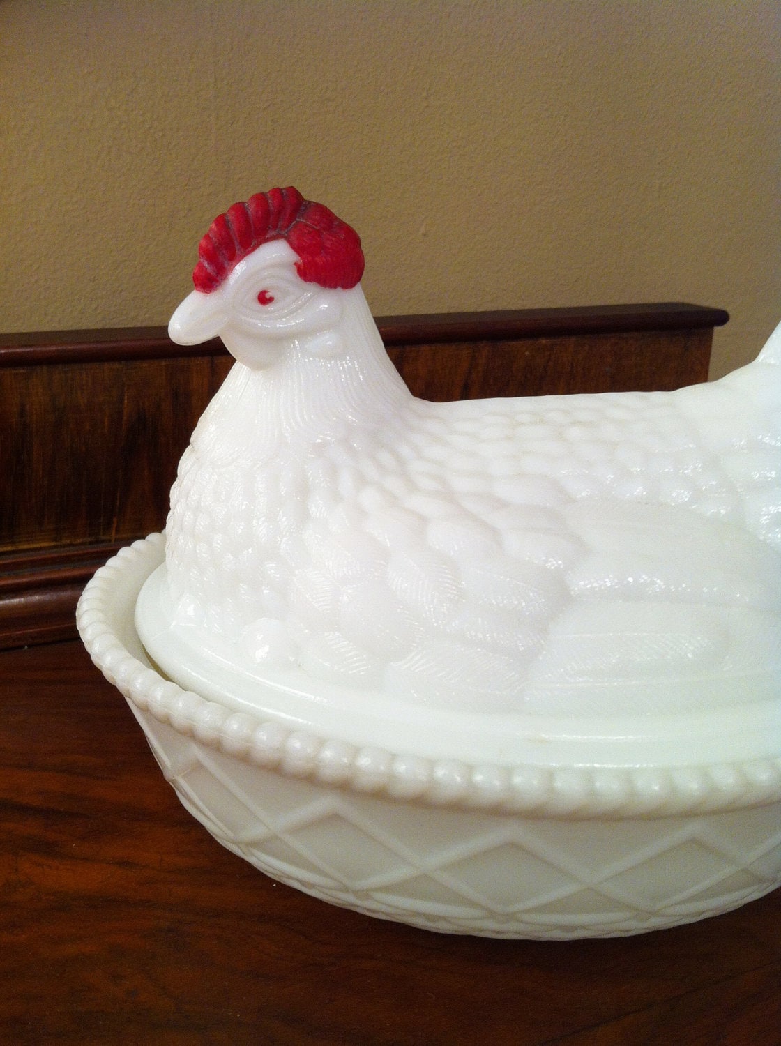 Vintage White Milk Glass Hen On Nest Westmoreland Red Comb And