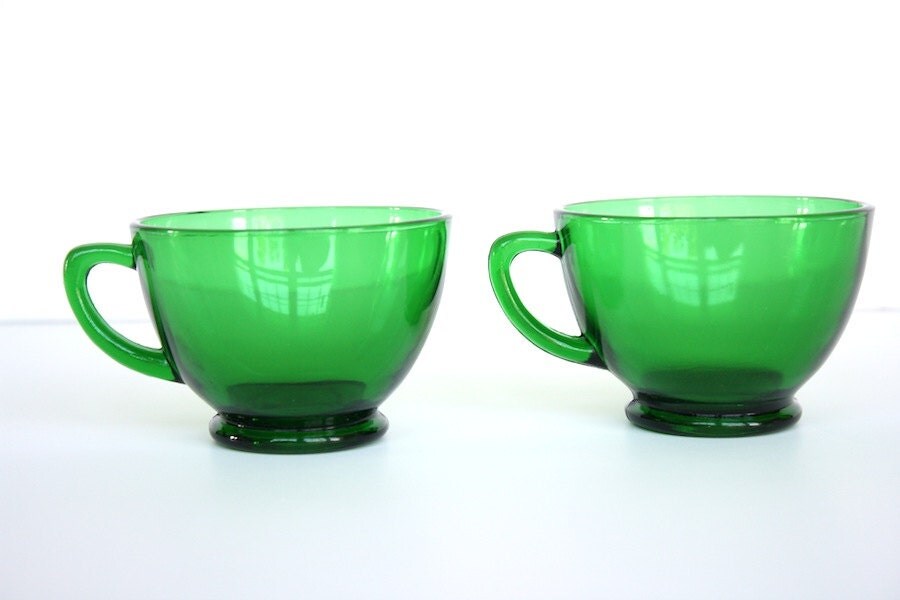 Items similar to Green Glass Cups Vintage Anchor Hocking Forest
