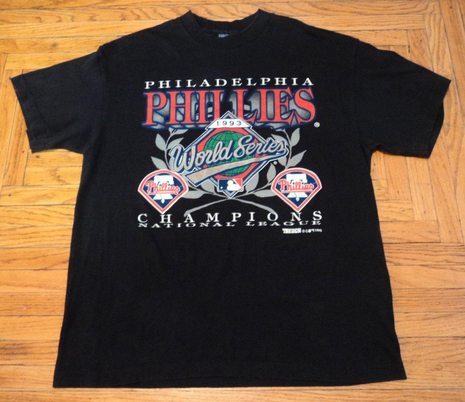 Vintage Philadelphia Phillies 93 World By StreetwearAndVintage