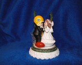 New Handmade Green Bay Packer Kissing Bride & Groom Wedding Cake Topper