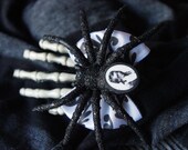 Zombie Black Widow Skeleton Hair Clip With Painted Nails Rockabilly/Psychobilly/Steampunk/Goth/Cyber/Gothic/Halloween/Spooky